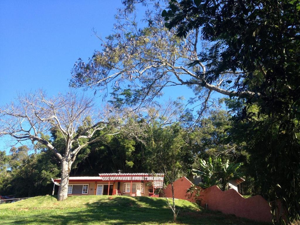 Pousada Chales Da Casa Centenaria Санту-Антониу-ду-Пиньял Экстерьер фото